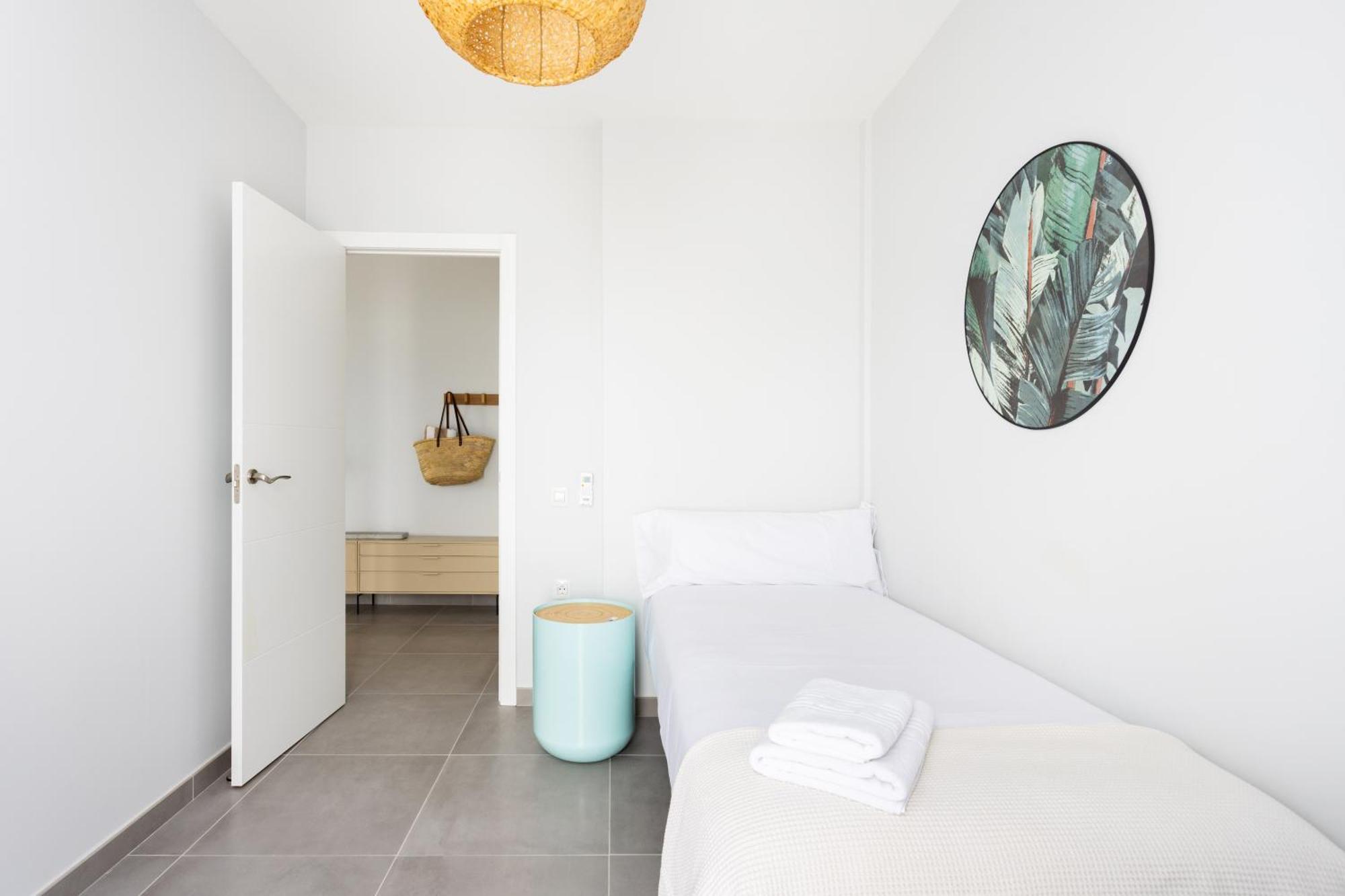 Home2Book Stunning Sea Front Caletillas, Pool 칸델라리아 외부 사진