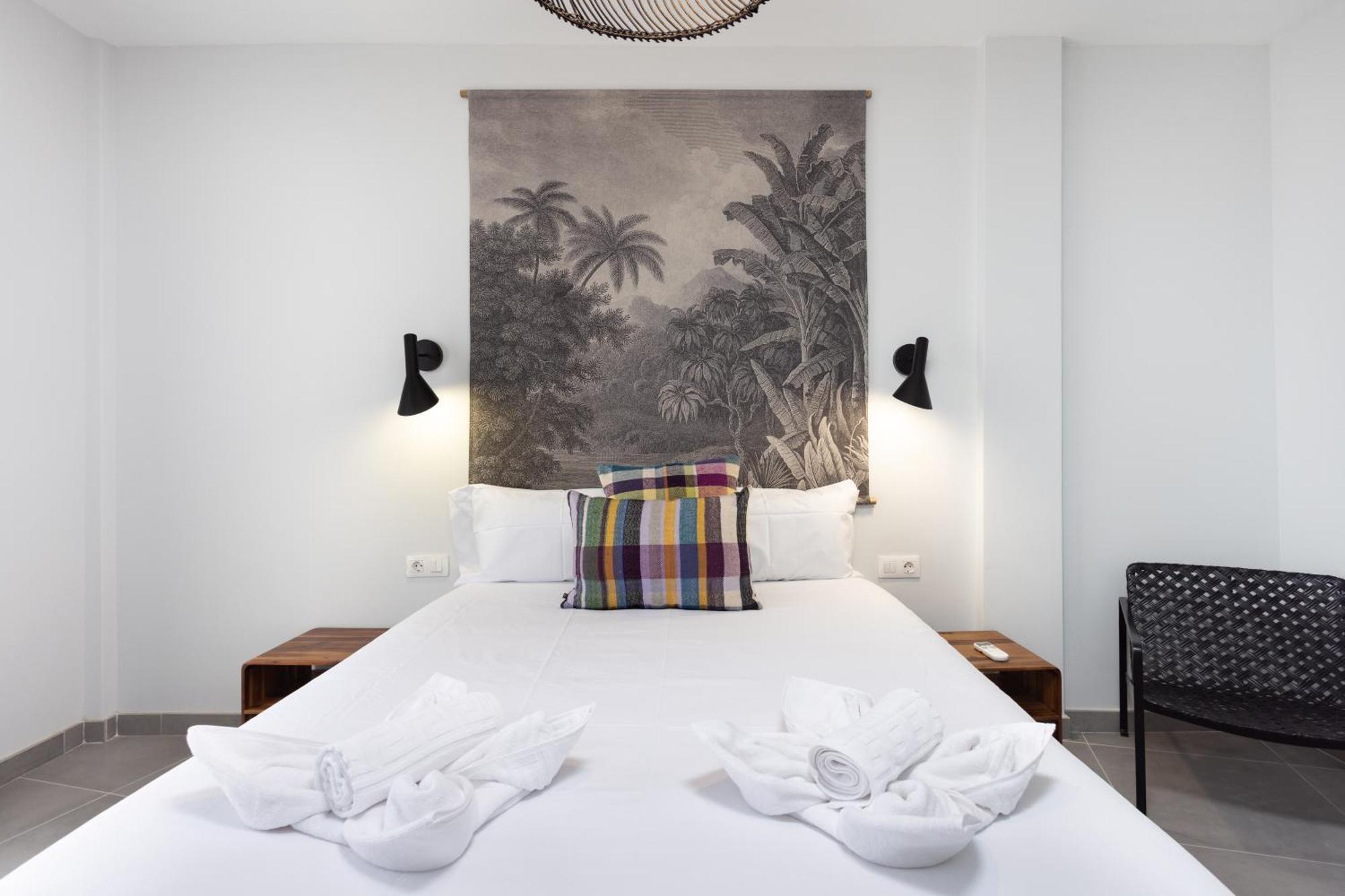 Home2Book Stunning Sea Front Caletillas, Pool 칸델라리아 외부 사진